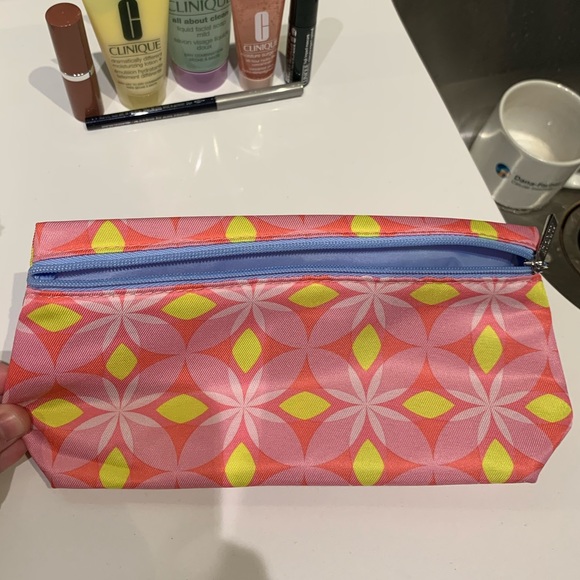 NEW 7-piece Clinique set - Picture 2 of 10